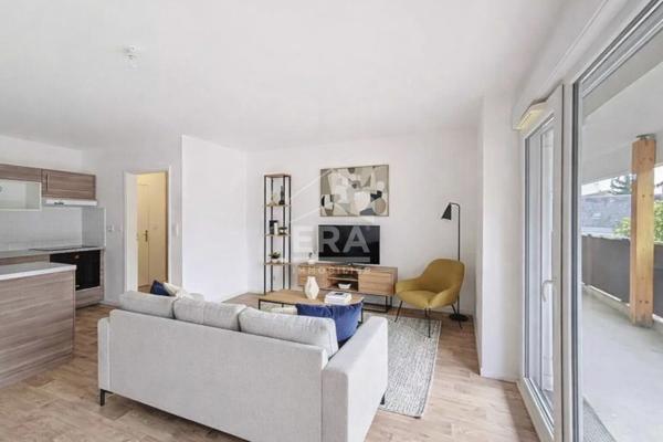 T3 CLICHY RECENT BALCON PARKING