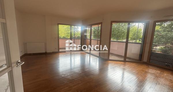 Location Appartement 4 pièces 109.3 m² - Cergy 95000