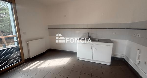 Location Appartement 4 pièces 109.3 m² - Cergy 95000
