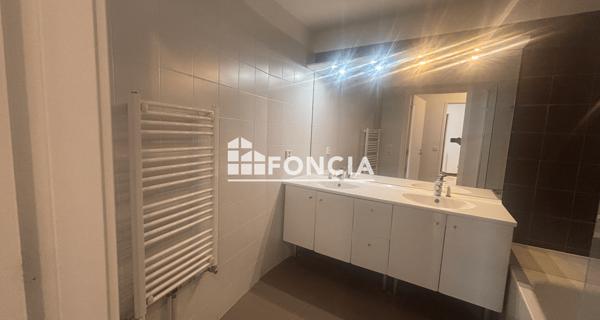Location Appartement 4 pièces 109.3 m² - Cergy 95000