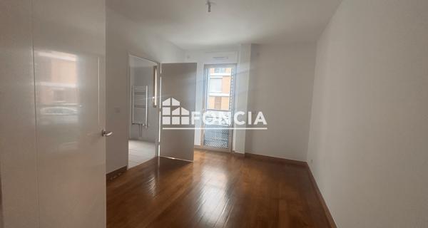 Location Appartement 4 pièces 109.3 m² - Cergy 95000