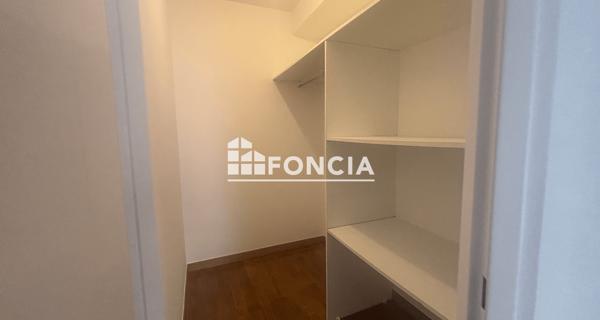 Location Appartement 4 pièces 109.3 m² - Cergy 95000
