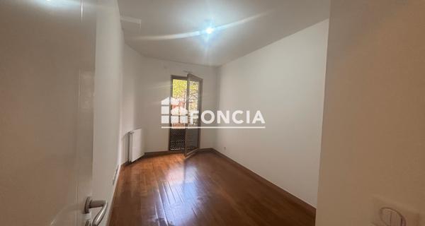 Location Appartement 4 pièces 109.3 m² - Cergy 95000