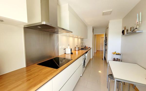 Appartement à vendre    3 pièces • 98 m2 Ferney-Voltaire