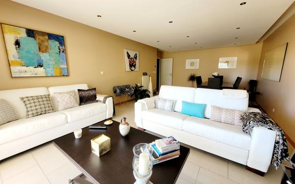 Appartement à vendre    3 pièces • 98 m2 Ferney-Voltaire