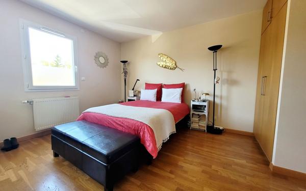 Appartement à vendre    3 pièces • 98 m2 Ferney-Voltaire