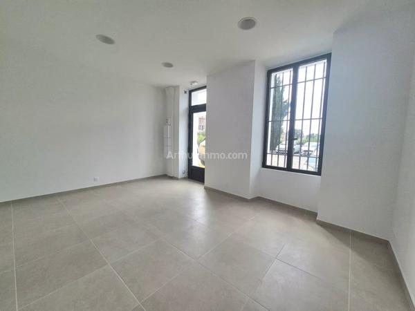 Location Local commercial 2 pièces 34 m2 à Le Luc