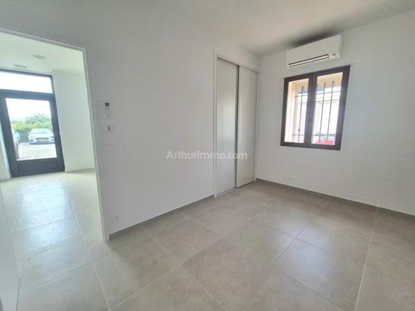 Location Local commercial 2 pièces 34 m2 à Le Luc