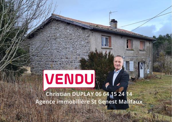 Saint Genest Malifaux 42660 fermette sur deux niveaux comprenant environ 120m² habitables et un garage sur 1,3 hectare de terrain agricole