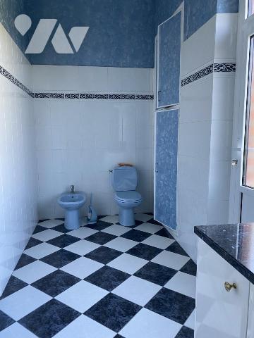 ST HILAIRE DE RIEZ, propriété de presque 6ha, maison de 214m² env. et dépendances, 2 puits !