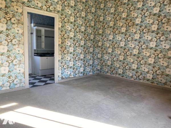 ST HILAIRE DE RIEZ, propriété de presque 6ha, maison de 214m² env. et dépendances, 2 puits !