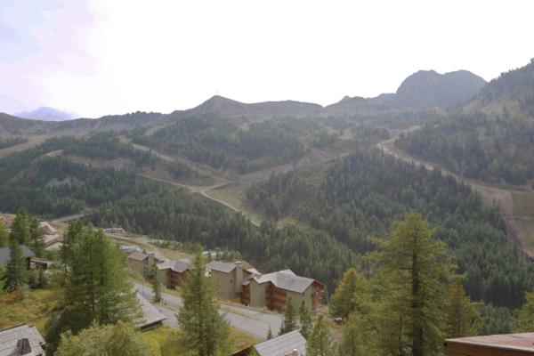 Dpt Alpes Maritimes (06), à vendre ISOLA 2000 Hameau T1 de 29 m² au pied des pistes