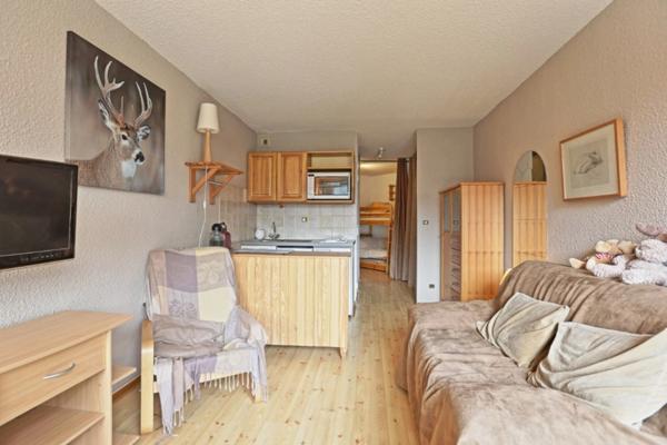 Dpt Alpes Maritimes (06), à vendre ISOLA 2000 Hameau T1 de 29 m² au pied des pistes