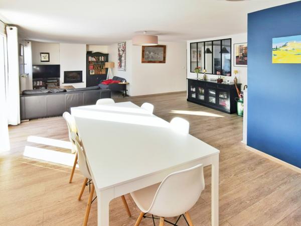 Magny-les-Hameaux (78114) Maison 7-9P en excel. état, sur 600m², avec ss-sol total.