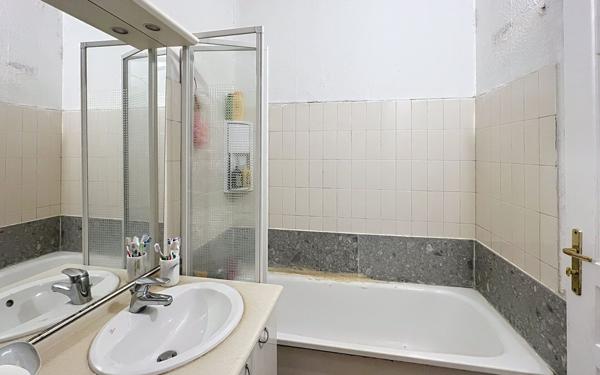 Appartement à vendre    3 pièces • 83 m2 Lyon 1