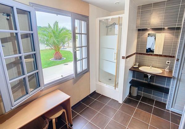 Maison de Plain-pied 6 Pièces 198 m²