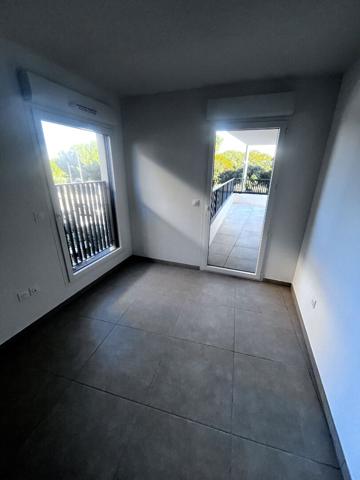 T3 NEUF MAS DE ROCHET