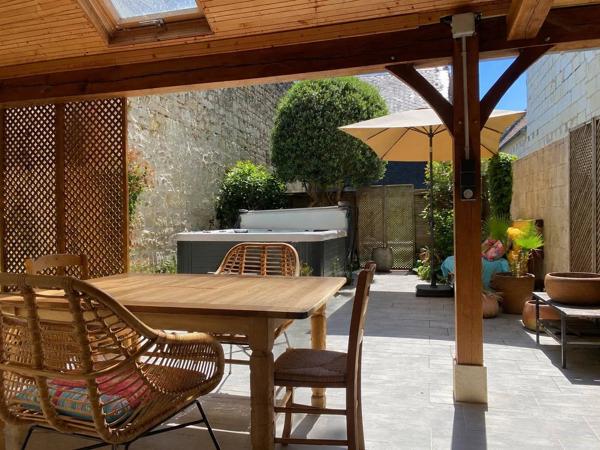 Vue Loire, charme et jacuzzi : une maison coup de cœur au cœur de Chouzé-sur-Loire