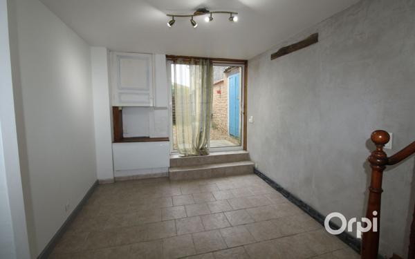 Maison à louer    2 pièces •  Nancras