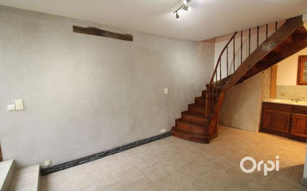 Maison à louer    2 pièces •  Nancras