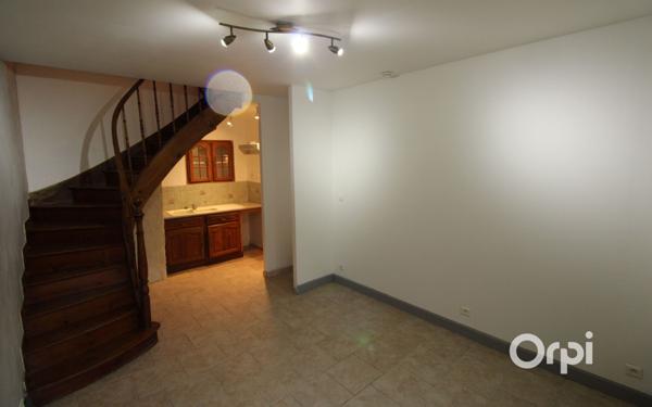 Maison à louer    2 pièces •  Nancras