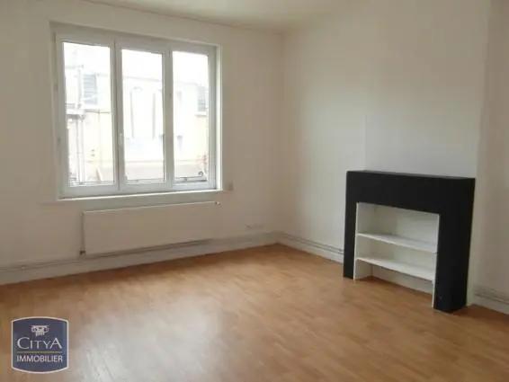 Appartement à louer 2 pièces 50.4m² Ghyvelde (59260)