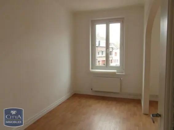 Appartement à louer 2 pièces 50.4m² Ghyvelde (59260)