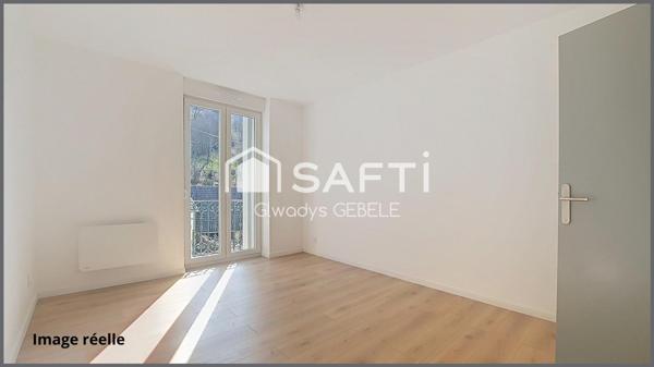 Appartement T3 refait à neuf au deuxième étage