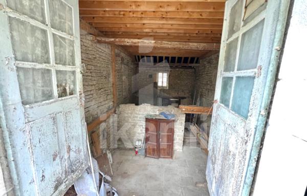 Maison de village en pierre 100 m2 à rénover