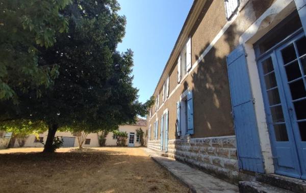 Vente Immeuble Ecoyeux   