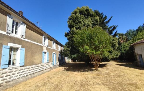 Vente Immeuble Ecoyeux   