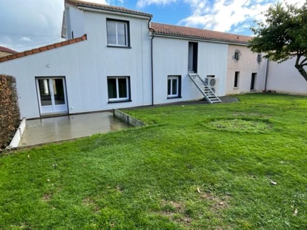 Location Maison 5 pièces Moutiers-sous-Chantemerle (79320)
