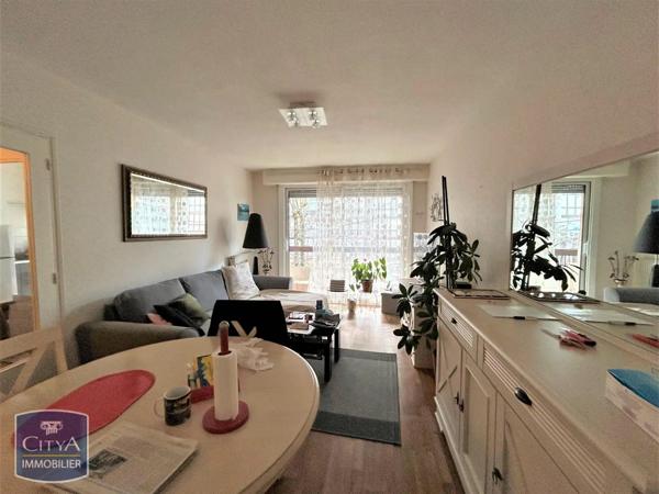 Appartement à louer 2 pièces 52m²