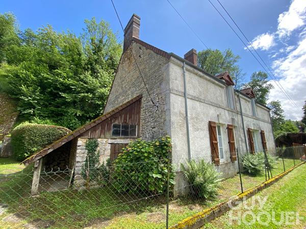 Ancien relais de charme avec terrain arboré et bord du Loir
