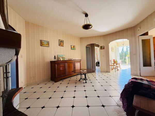 MAISON 7 PIÈCES 4 FACES AVEC GARAGE