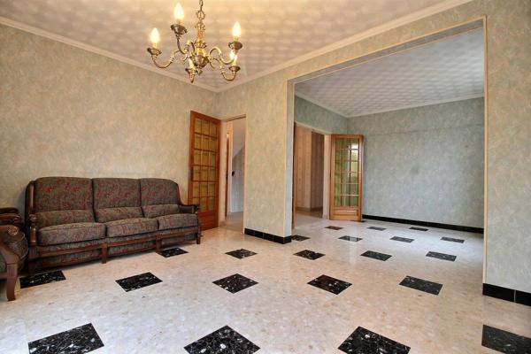 45410 Artenay  Maison 94 m² avec sous-sol et terrain clos de 698 m²