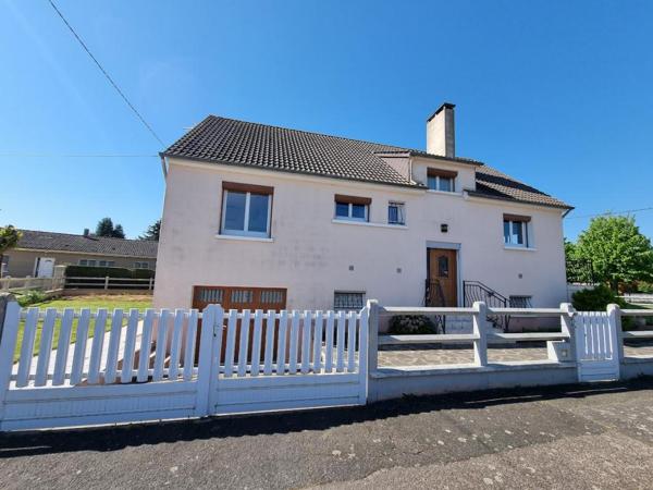 45410 Artenay  Maison 94 m² avec sous-sol et terrain clos de 698 m²