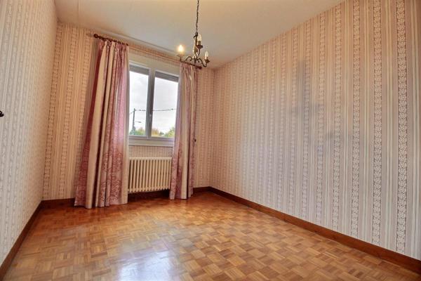 45410 Artenay  Maison 94 m² avec sous-sol et terrain clos de 698 m²