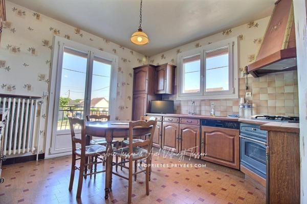 45410 Artenay  Maison 94 m² avec sous-sol et terrain clos de 698 m²