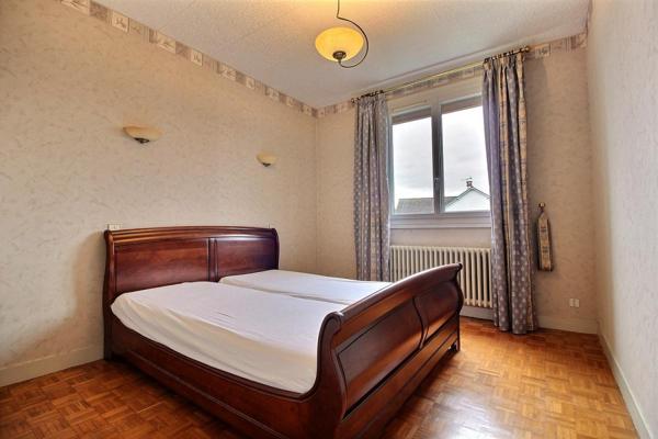 45410 Artenay  Maison 94 m² avec sous-sol et terrain clos de 698 m²