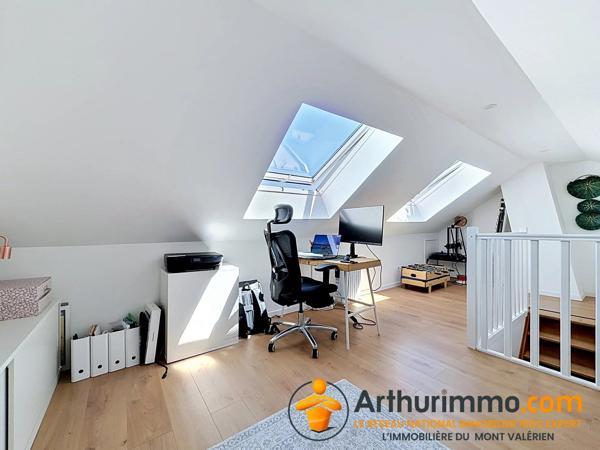 Location                                                      Maison
                        
                     5 pièces                      103 m2                     à Nanterre