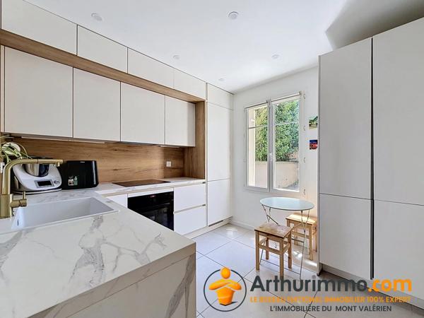 Location                                                      Maison
                        
                     5 pièces                      103 m2                     à Nanterre