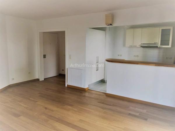 Vente                                                      Appartement
                        
                     2 pièces                      48 m2                     à Joinville-le-Pont