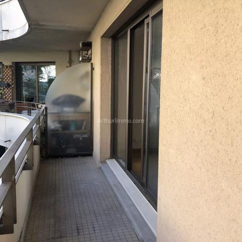 Vente                                                      Appartement
                        
                     2 pièces                      48 m2                     à Joinville-le-Pont