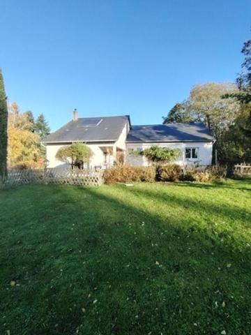 VENDOME SUD 41100, maison d'architecte avec jardin bien arboré