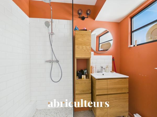 APPARTEMENT T3 REFAIT A NEUF 55M2 SANS VIS A VIS PROCHE COMMODITÉS