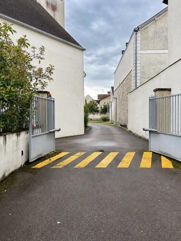 Vente                                                      Appartement
                        
                     1 pièces                      28 m2                     à Avon