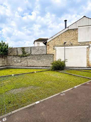 Vente                                                      Appartement
                        
                     1 pièces                      28 m2                     à Avon