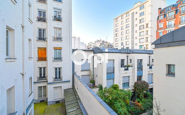 Appartement à vendre    3 pièces • 42 m2 Paris 20