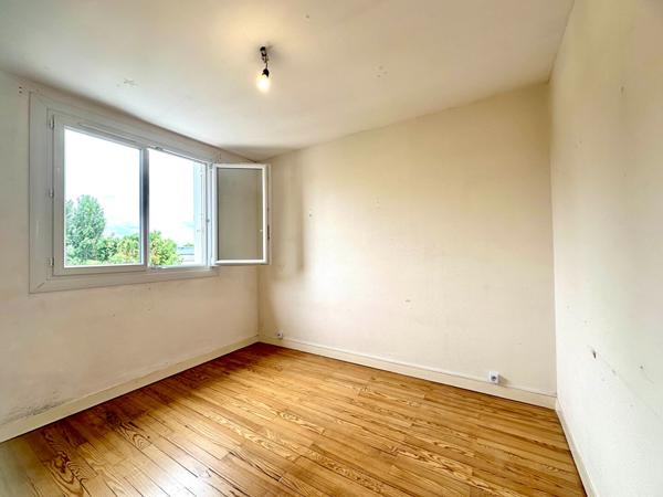 A VENDRE NANTES ZOLA, appartement 2 chambres avec balcon et parking